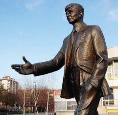spomenik Zoranu Đinđiću