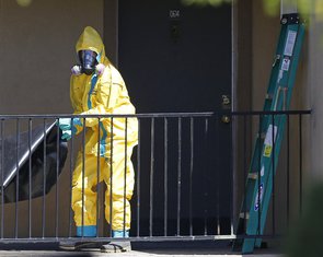 Dalas, ebola