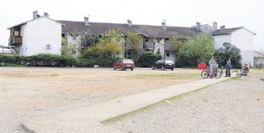 Izbjegličko naselje na Koniku