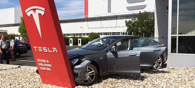 Tesla S