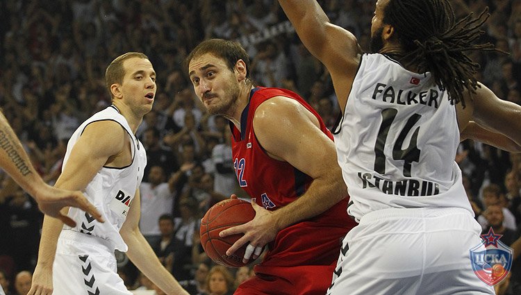 Nenad Krstić