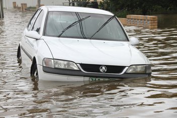 poplave, auto