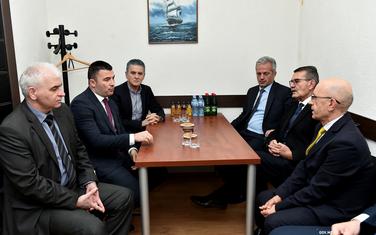 Sa sastanka