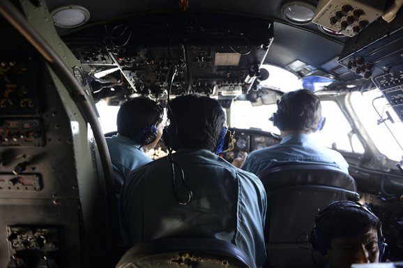 Vijetnam, Malezija, avion