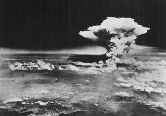 Hirošima, Atomska bomba