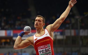 Darko Pešić