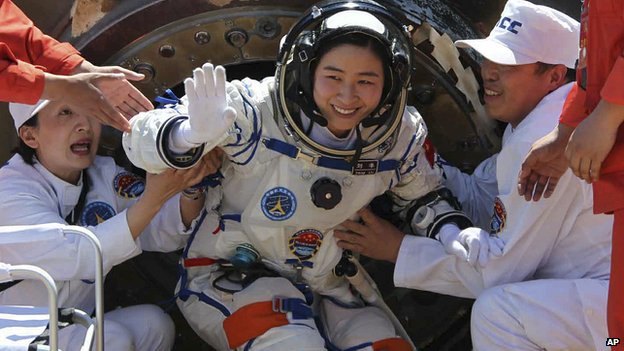 kineski astronauti