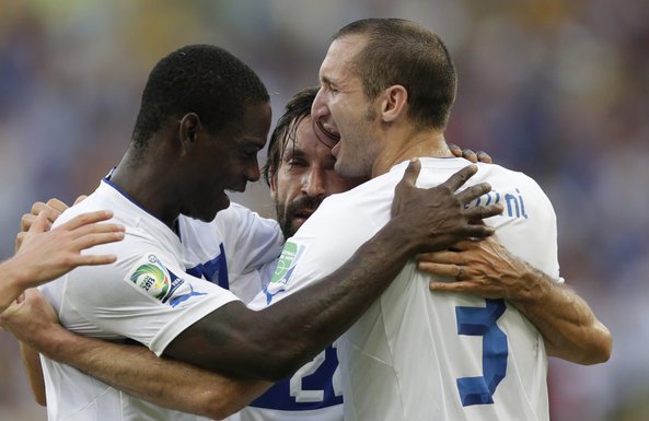 Mario Baloteli, Andrea Pirlo i Đorđo Kjelini