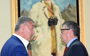 Nisu odgovorili na optužbe Kneževića za A2A i EPCG: Đukanović i Gvozdenović