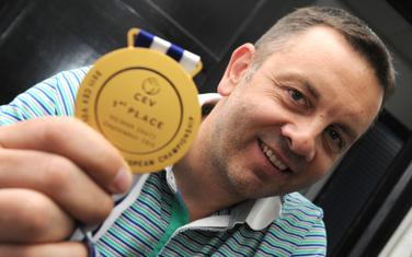 Igor Kolaković sa zlatnom medaljom osvojenom na Evropskom prvenstvu