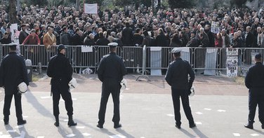 protest, krizni porez
