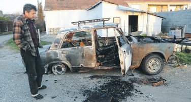 Uroš Škatarić, zapaljeni automobil