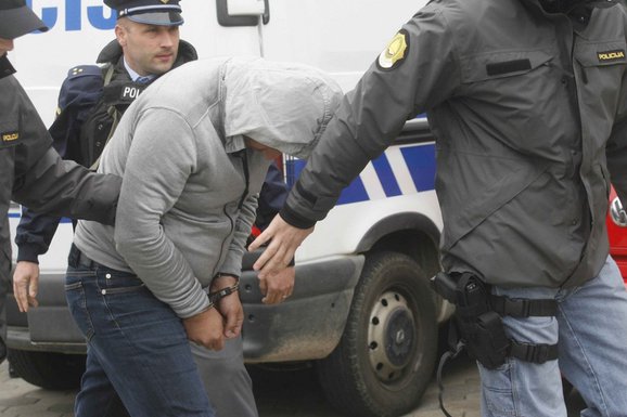 Velibor Popović, hapšenje Slovenija