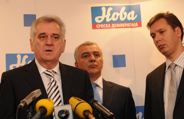 Toma Nikolić, Aleksandar Vučić, Andrija Mandić