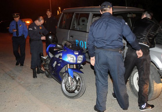 Policija