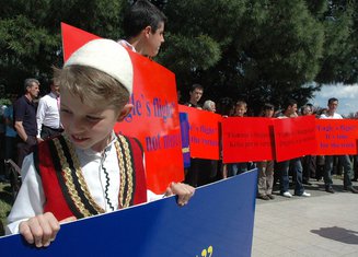Tuzi protest