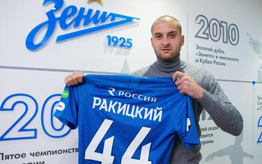Rakicki sa Zenitovim dresom