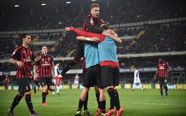 Milan osvojio i Veronu