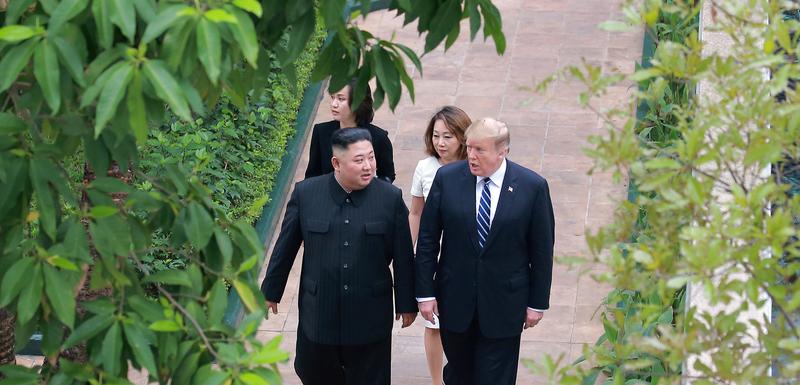Kim i Tramp na sastanku u Vijetnamu