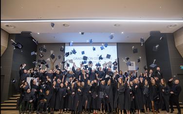 Sa ceremonije dodjele diploma