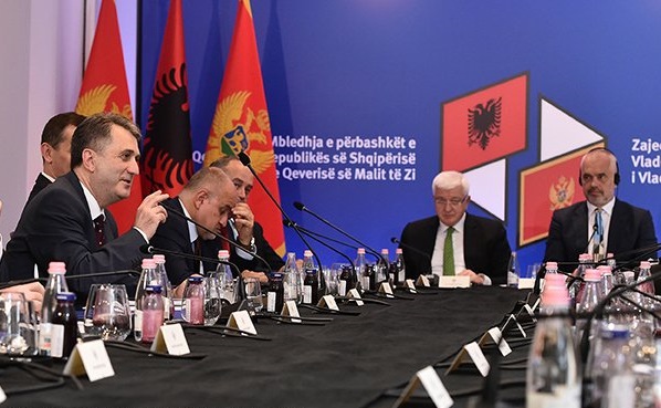 Sa zajedničke sjednice vlada Crne Gore i Albanije održane u Skadru 3. jula 2018.