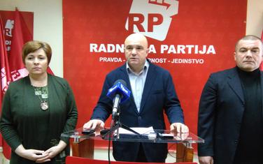 Sa konferencije za novinare