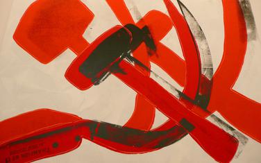 Endi Vorhol: “Čekić i srp”, 1976.