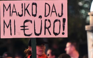 “Vladavina prava nepostojeća, ekonomski parametri sve lošiji”: Sa protesta