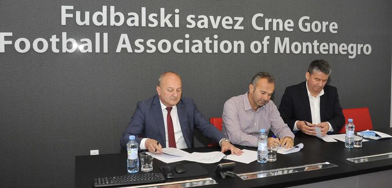 Potpisivanje ugovora o rekonstrukciji tribine stadiona u Nikšiću