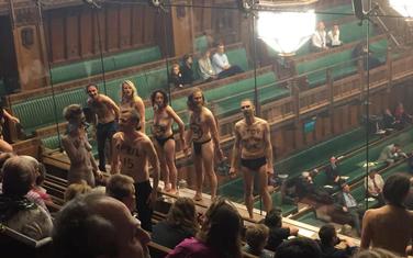 Sa performansa u Britanskom parlamentu
