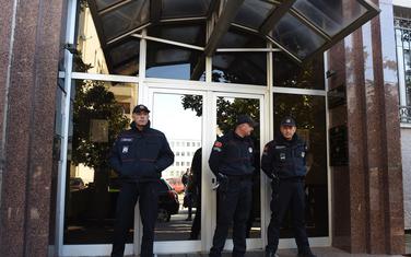 Policajci na ulazu u podgorički Viši sud (ilustracija)