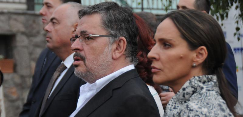 Primaju i naknadu jer su istaknuti kulturni stvaraoci - Mićunović i Vojvodić Mićunović
