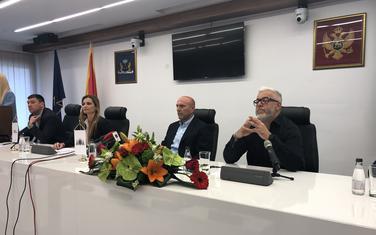 Sa konferencije za novinare