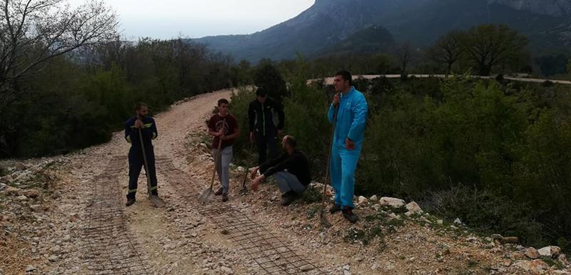 Priprema staze za biciklistički spust u baru