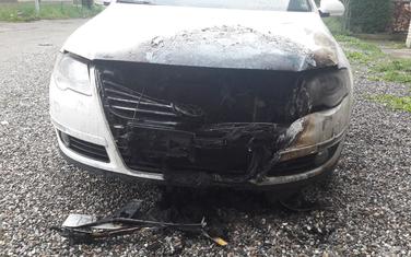 Zapaljeni automobil