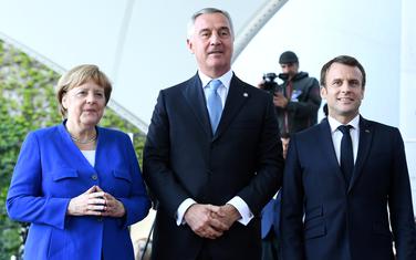 Đukanović sa Angelom Merkel i Emanuelom Makronom