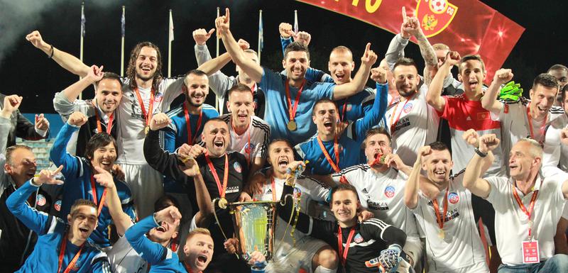 Slavni dani: Fudbaleri Rudara slave osvajanje Kupa 2016.