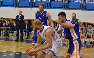 Radosav Spasojević (Sutjeska) na večerašnjem meču protiv Mornara (Foto: Milan Šapurić)