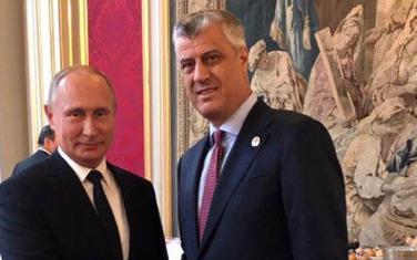 Putin i Tači prilikom susreta u Parizu