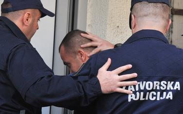 Privođenje Mijovića (iz arhive)