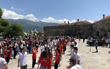 Budvanski maturanti plešu kadril