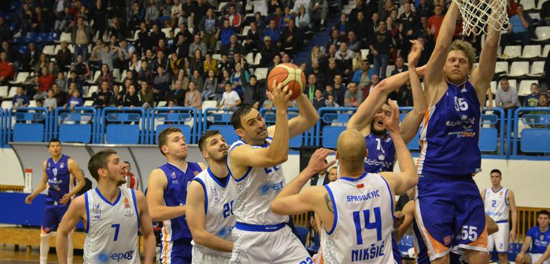 Sa večerašnje utakmice Sutjeska - Mornar (Foto: Milan Šapurić)
