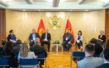 Sa drugog panela „Ispunjavanje političkih kriterijuma – pogled iz civilnog društva“