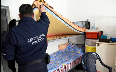 Teški uslovi rada, a nemaju prava kao kolege iz policije ili Vojske