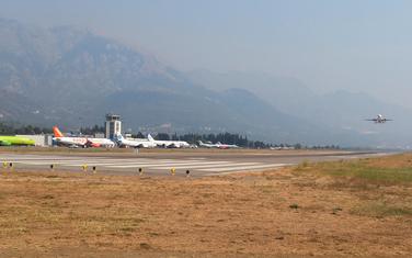 Juče na aerodromu u Tivtu