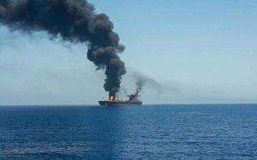 Napadnuti tanker u Omanskom moru