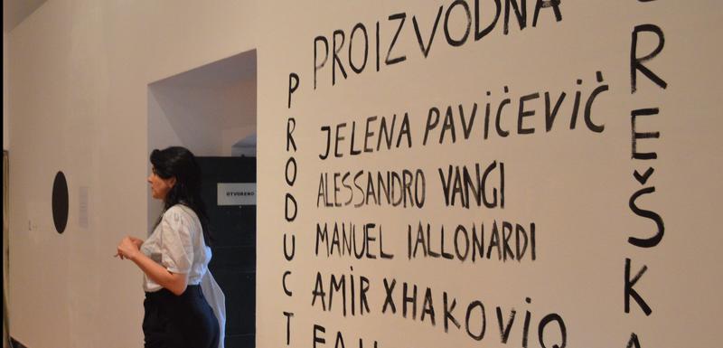 Sa otvaranja izložbe "Proizvodna greška"