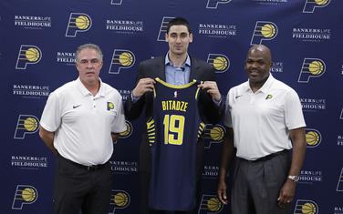 Pričard, Bitadze i Mekmilan