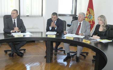 Sa sjednice Savjeta Centralne banke, Irena Radović krajnje desno