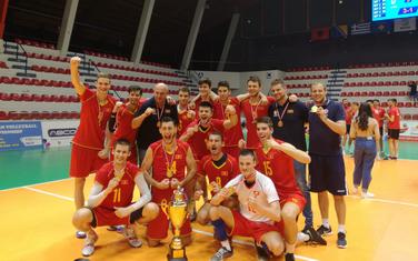 Muška juniorska odbojkaška reprezentacija